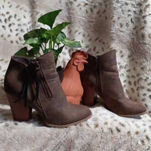 Brown ankle boot